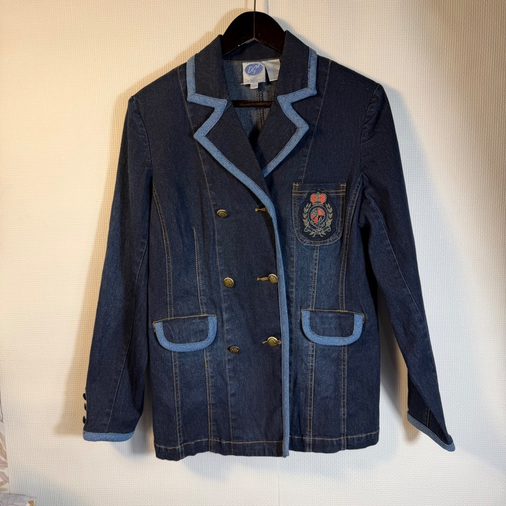 DG2 Diane Gilman Denim Blazer Dark Indigo Crest Patch Gold Button Jacket Small